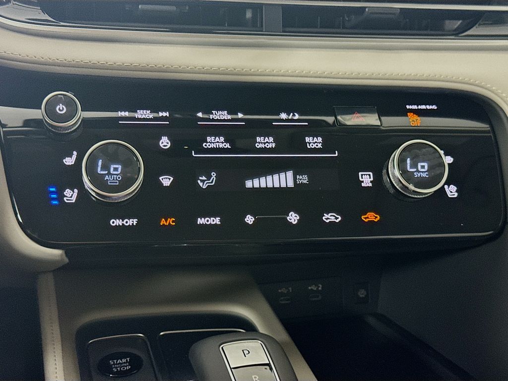 2026 Infiniti QX60 Luxe photo 18