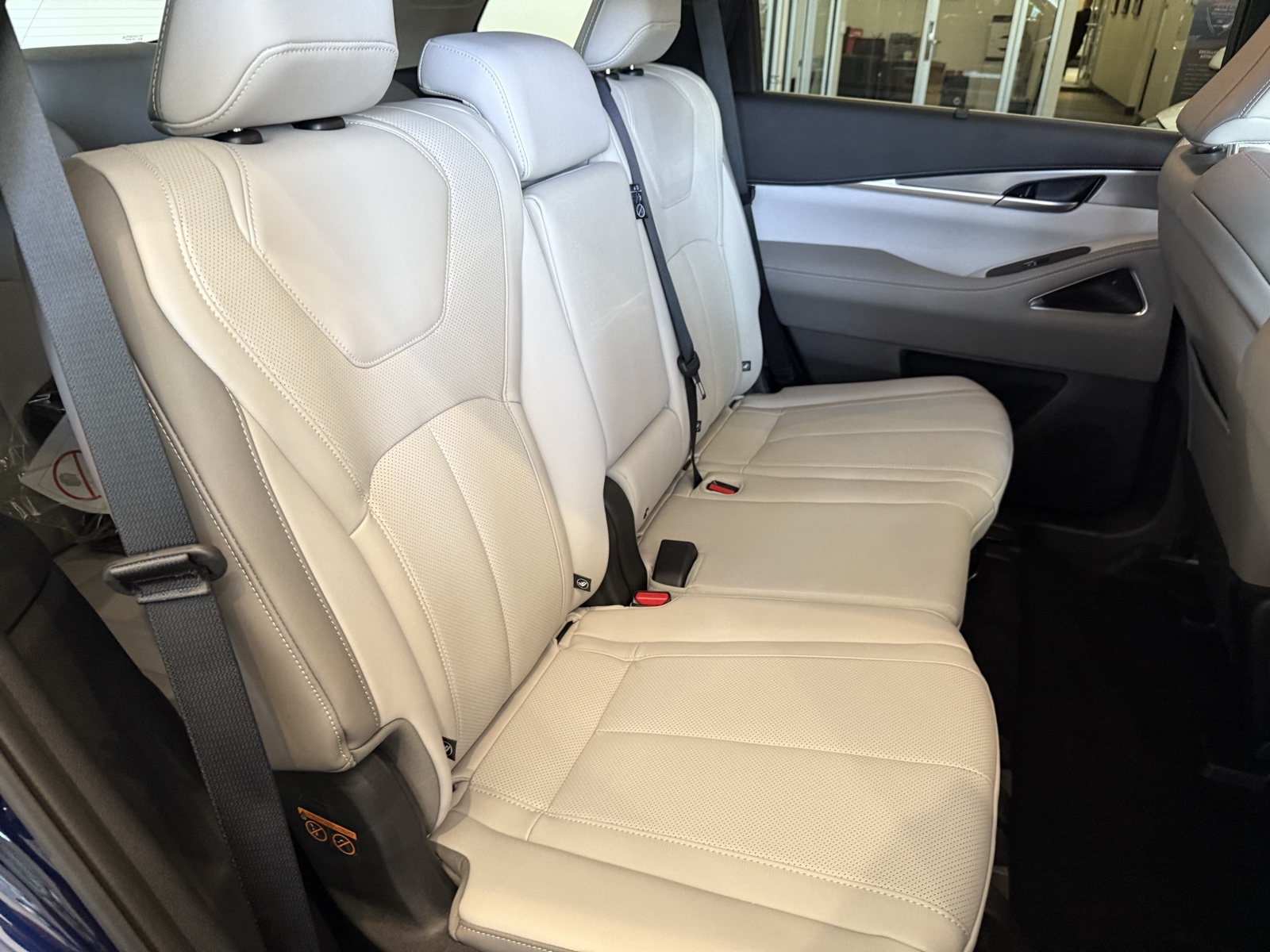 2026 Infiniti QX60 Luxe photo 25