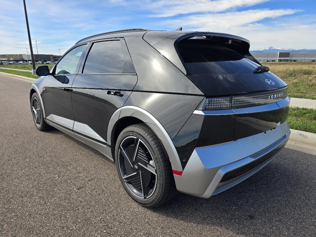 2025 Hyundai Ioniq 5 Limited photo 3