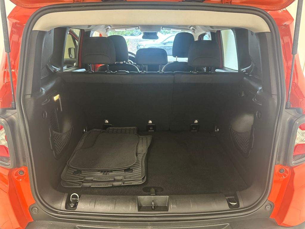 2018 Jeep Renegade Latitude North Edition photo 23