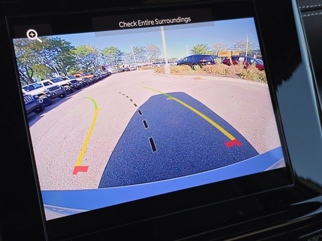 2025 Jeep Grand Cherokee Laredo photo 2