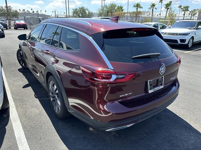 2018 Buick Regal TourX Essence photo 26