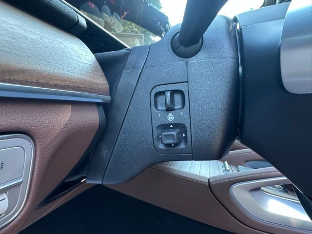 2026 Mercedes Benz GLS 450 4MATIC photo 14
