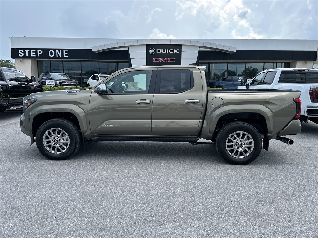 2025 Toyota Tacoma Limited photo 4