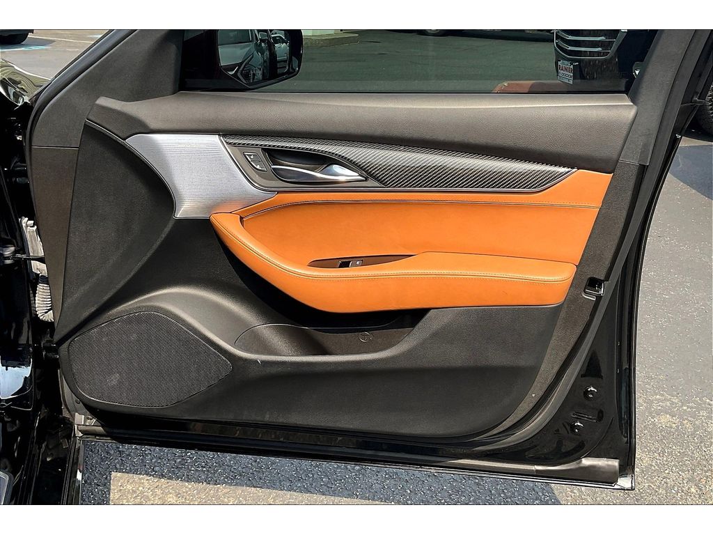 2021 Cadillac CT5 V photo 23