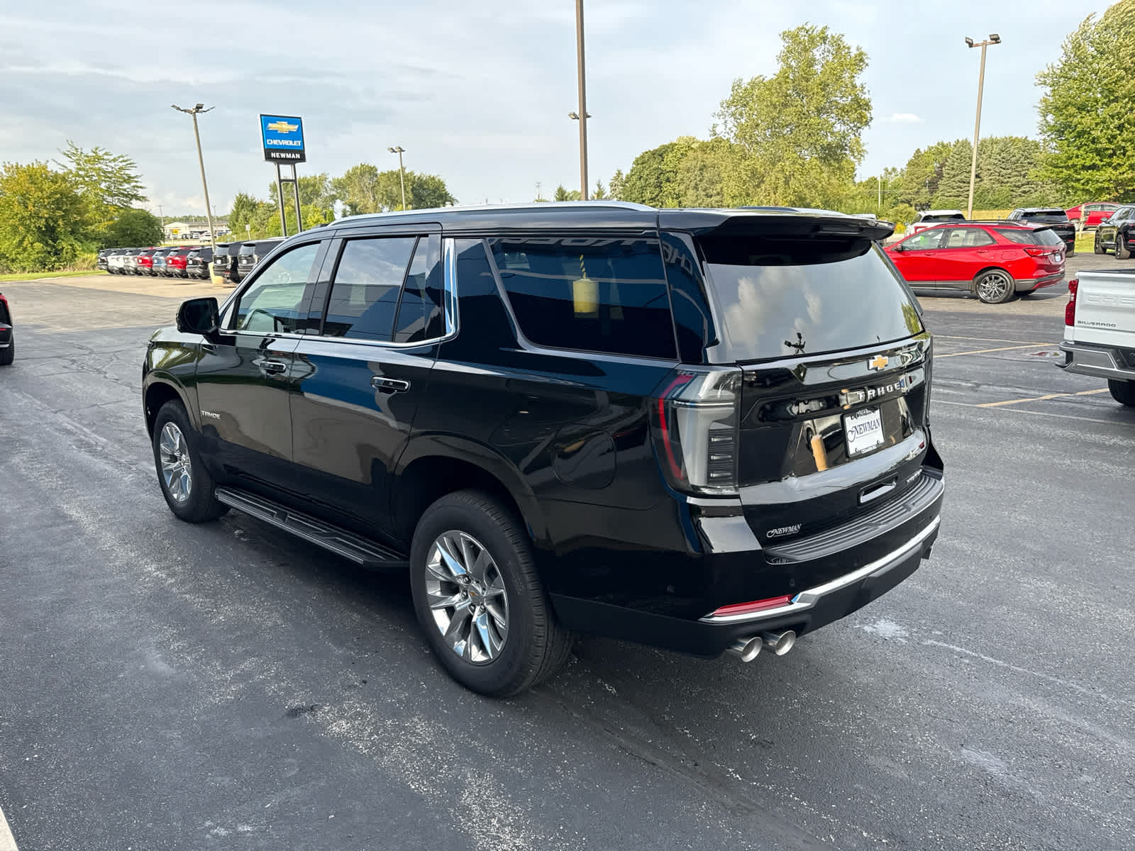 2025 Chevrolet Tahoe Premier photo 8