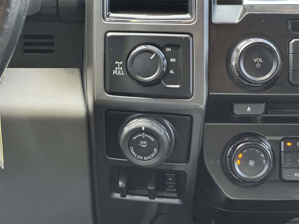 2017 Ford F-150 XLT photo 7