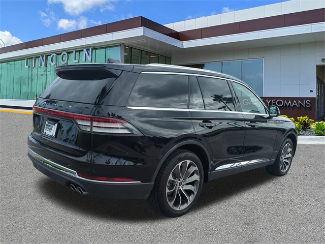 2025 Lincoln Aviator Reserve photo 2