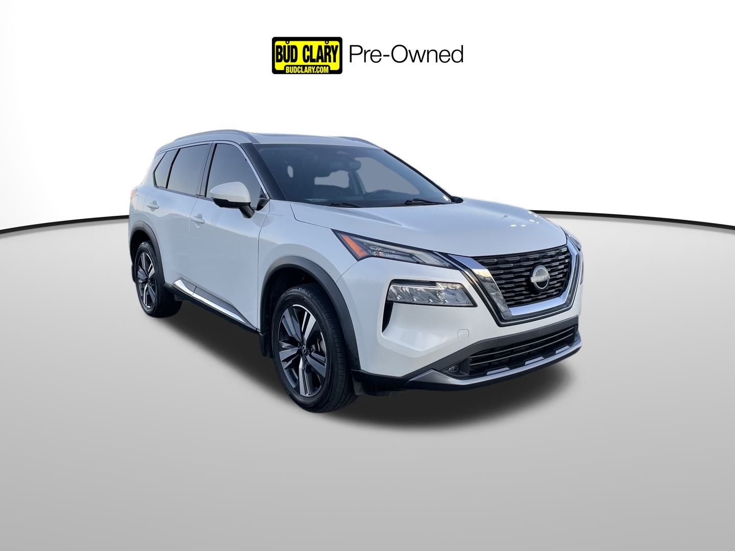 2022 Nissan Rogue SL's photo