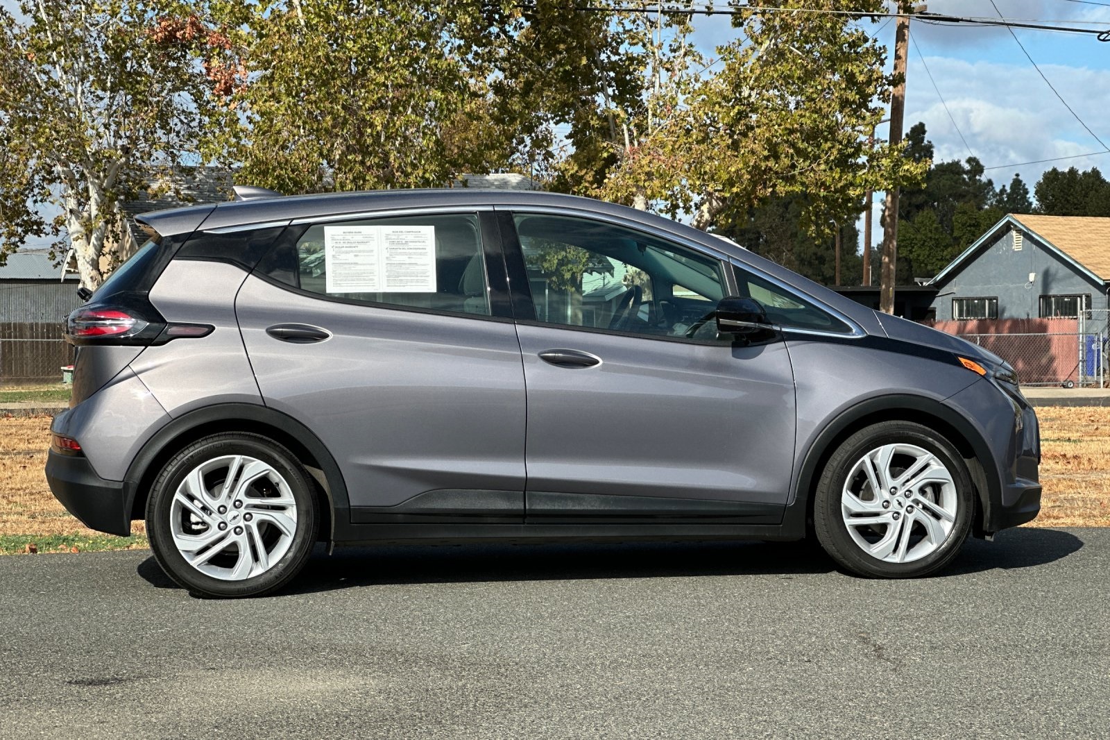 2023 Chevrolet Bolt EV 1LT photo 3
