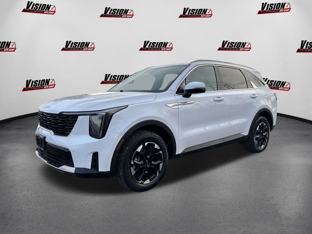 2025 Kia Sorento S's photo
