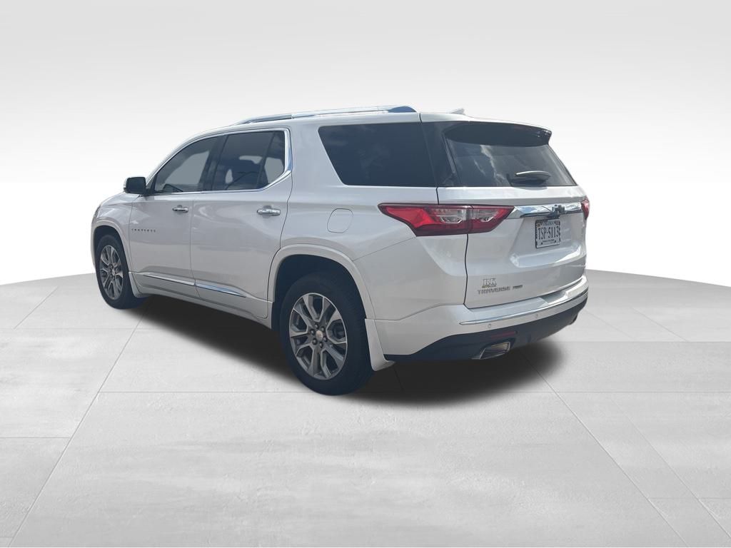 2020 Chevrolet Traverse Premier photo 2