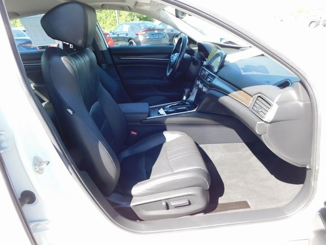 2019 Honda Accord EX-L photo 18