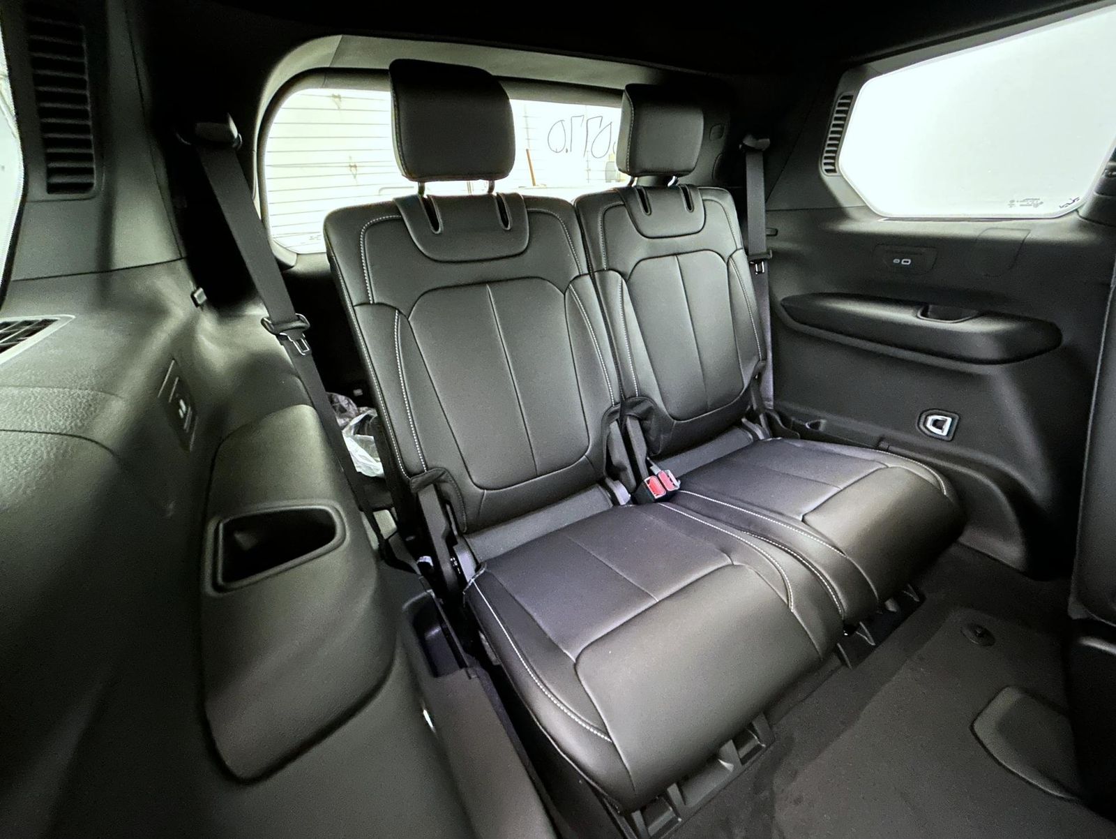 2025 Jeep Grand Cherokee Limited photo 16