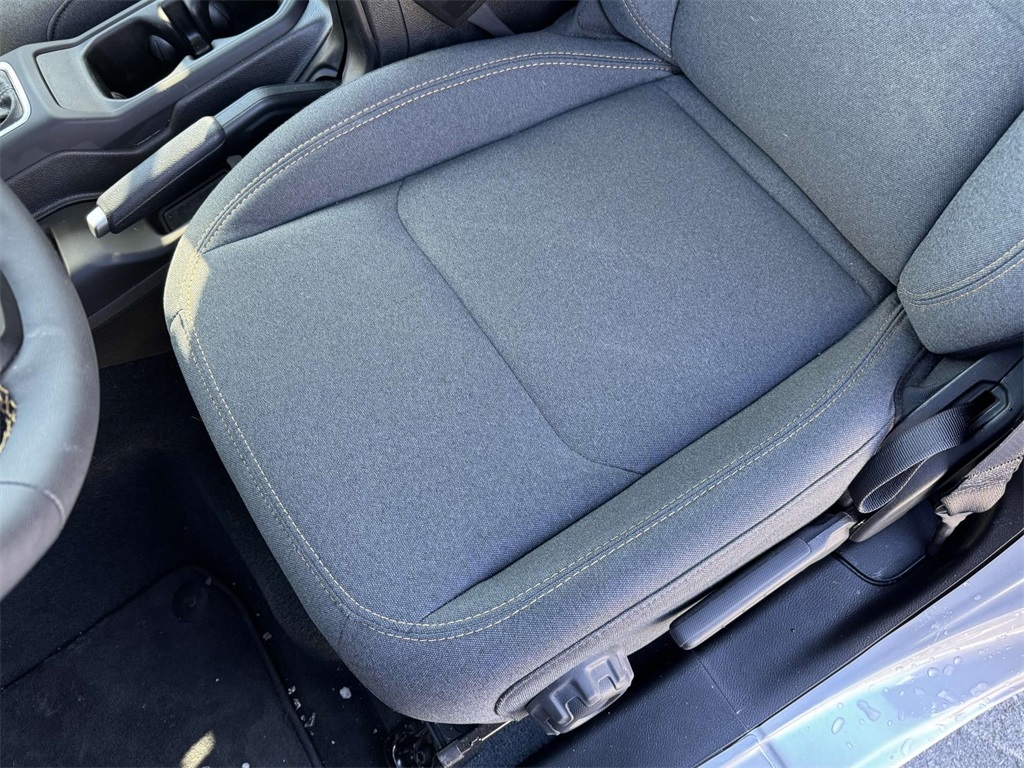 2024 Jeep Wrangler Sport S photo 21