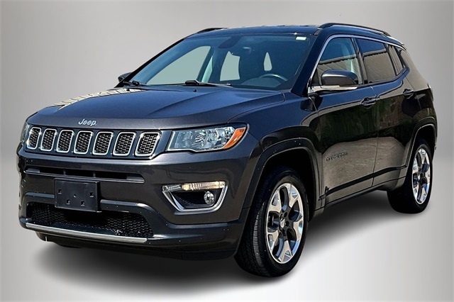 Used 2018 Jeep Compass Limited with VIN 3C4NJDCB1JT201675 for sale in Florence, AL