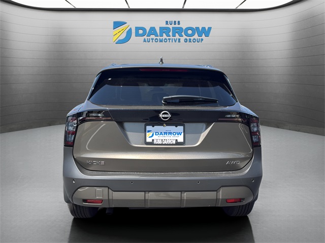 2025 Nissan Kicks SV photo 4