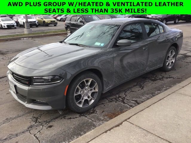 2017 Dodge Charger SXT's photo