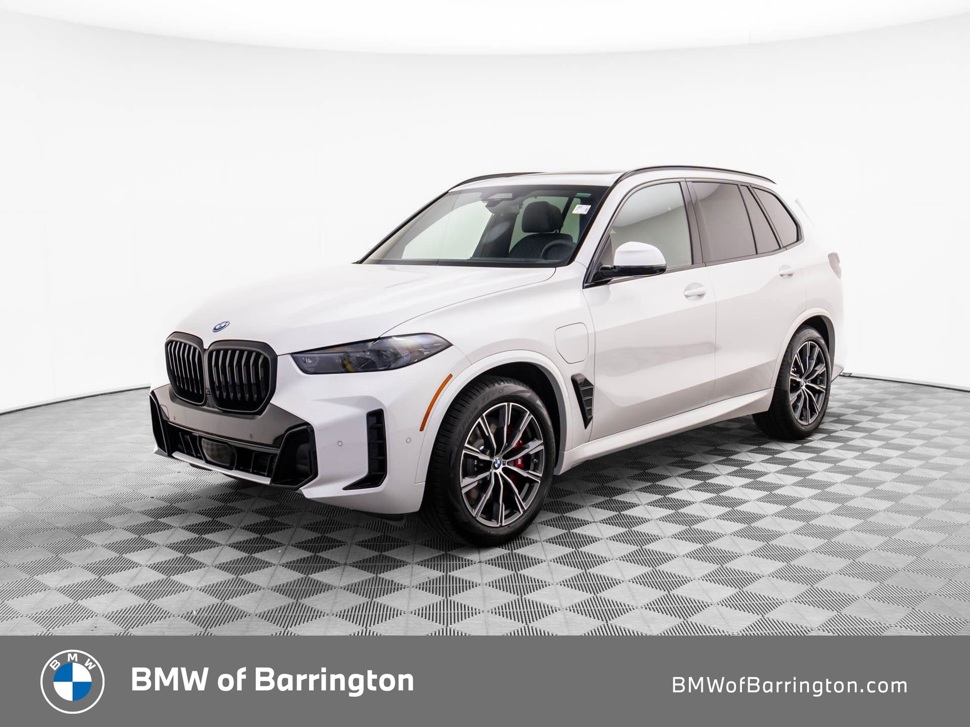 2026 BMW X5 50e's photo