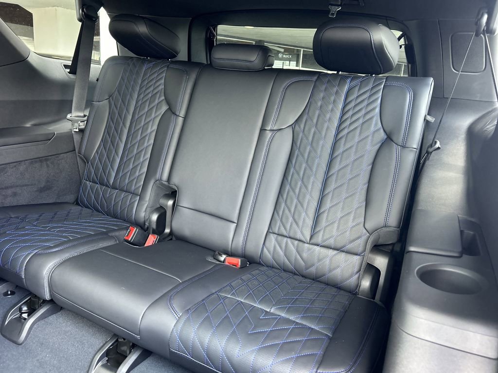2026 Cadillac Escalade Luxury photo 19