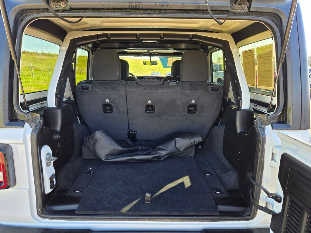 2020 Jeep Wrangler Unlimited Sport Altitude photo 27