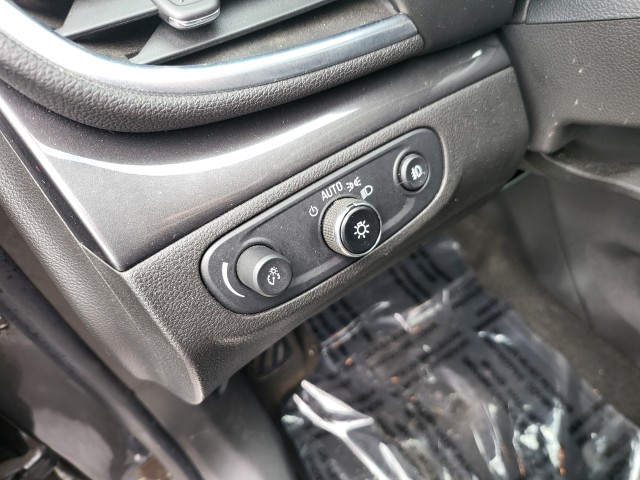 2017 Buick Encore Premium photo 4