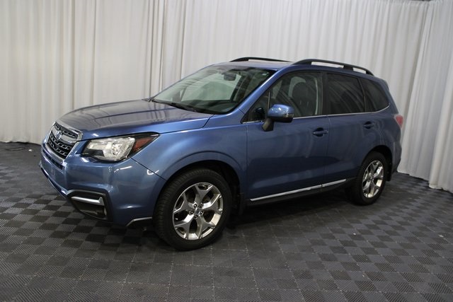2017 Subaru Forester 2.5i Touring photo 2