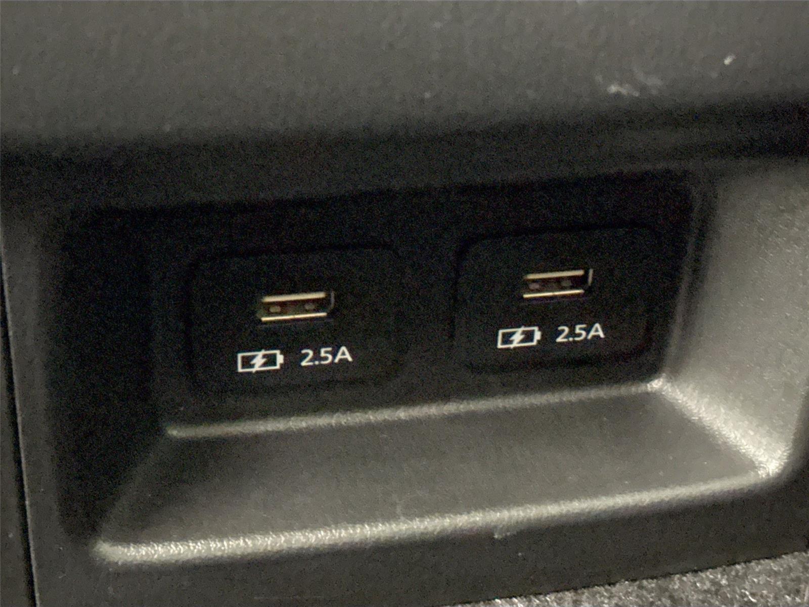 2022 Mazda CX-9 Touring photo 40
