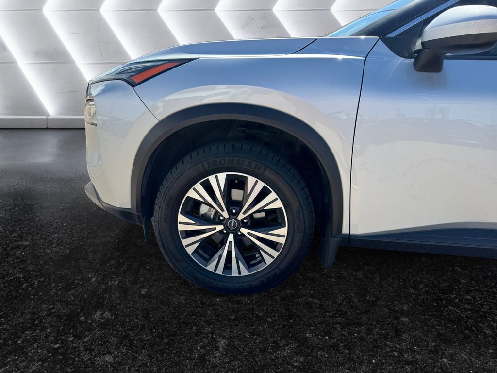 2023 Nissan Rogue SV photo 21