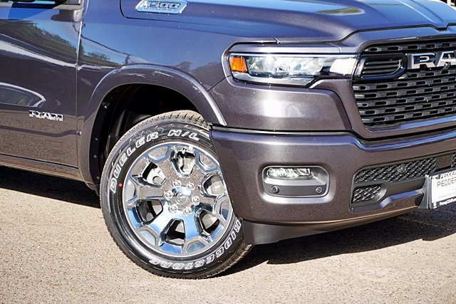 New 2026 Granite Crystal Metallic Clear-Coat Exterior Paint RAM Big Horn/Lone Star image 4