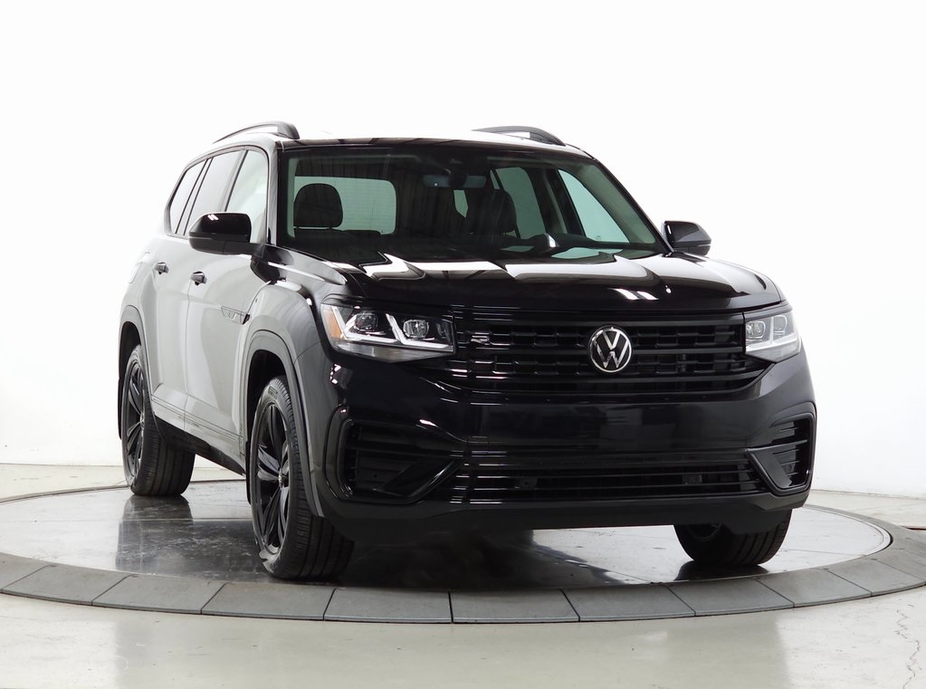 2023 Volkswagen Atlas SEL R-Line Black's photo