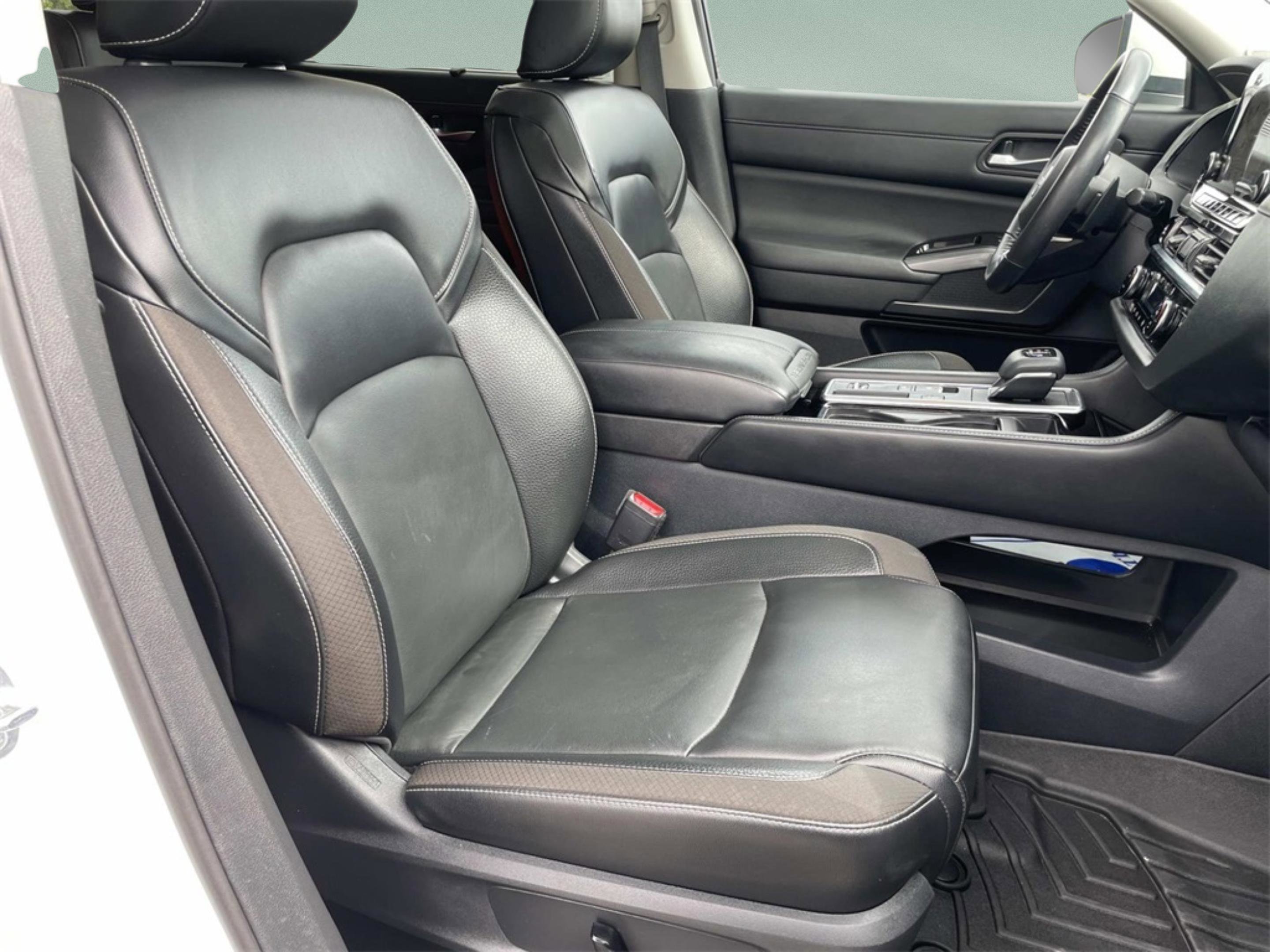 2022 Nissan Pathfinder SL photo 22