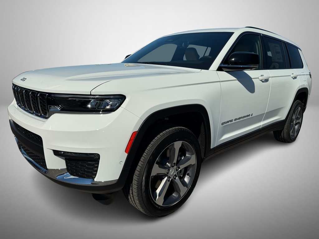 2025 Jeep Grand Cherokee Limited photo 2