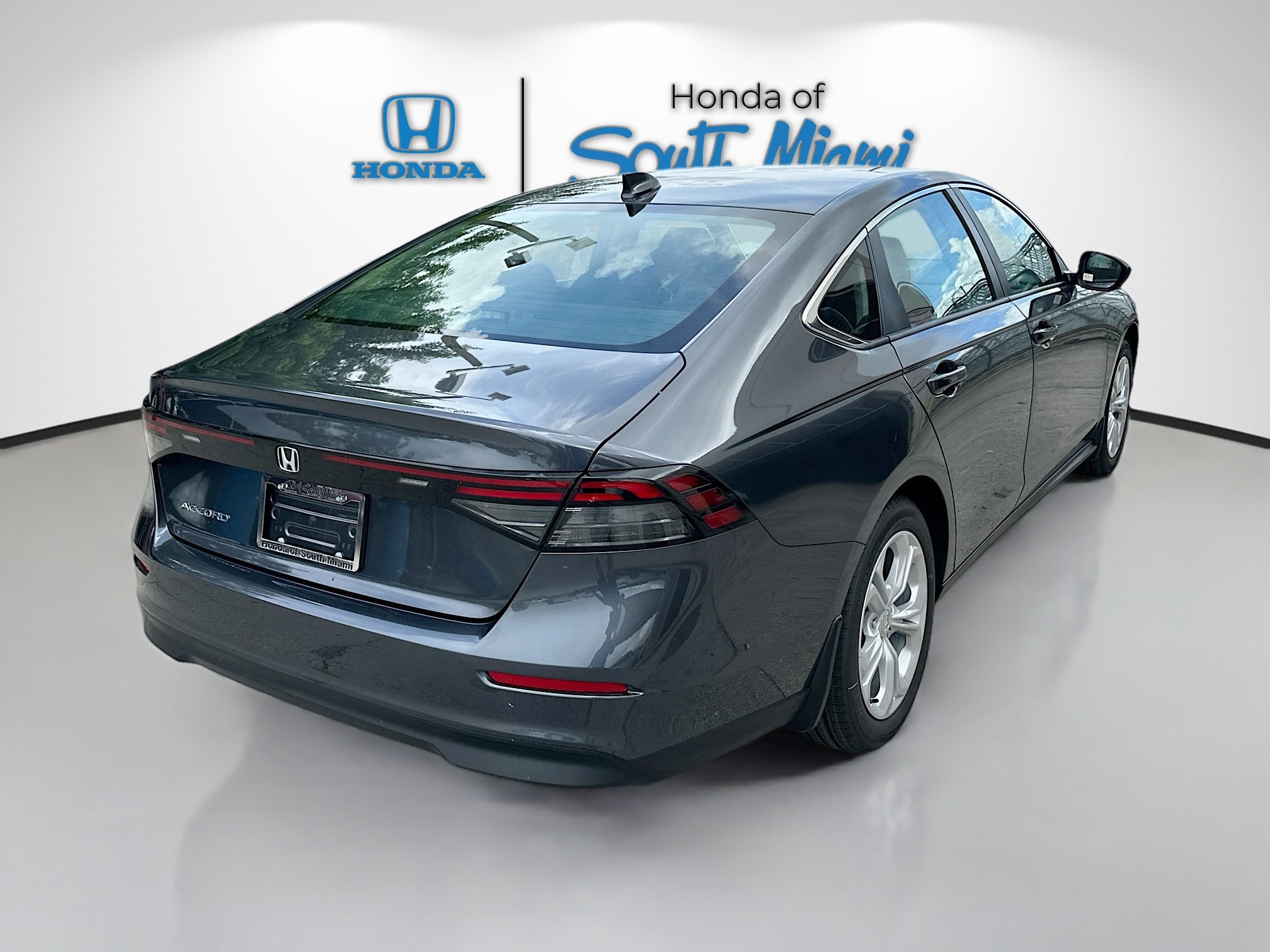 2025 Honda Accord LX photo 6
