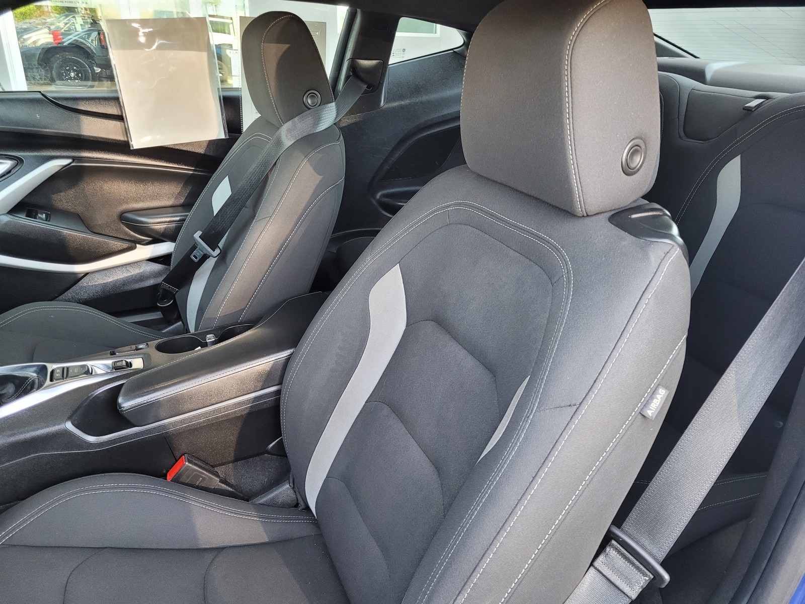 2021 Chevrolet Camaro 1LS photo 17