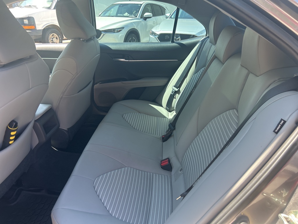 2018 Toyota Camry L photo 3