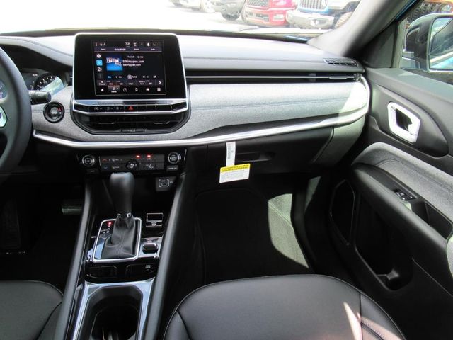 2025 Jeep Compass Latitude photo 14