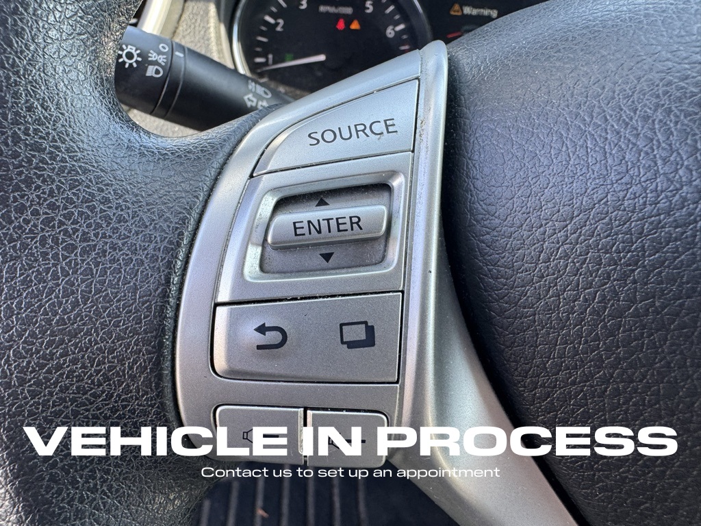 2014 Nissan Rogue S photo 16