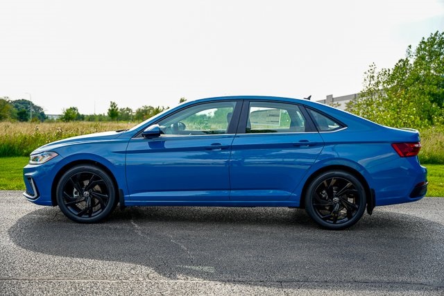2025 Volkswagen Jetta 1.5T SE photo 17