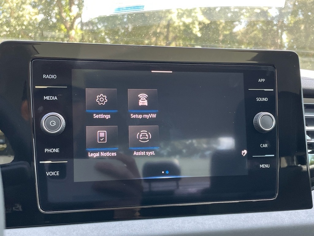 2026 Volkswagen Jetta SE photo 9
