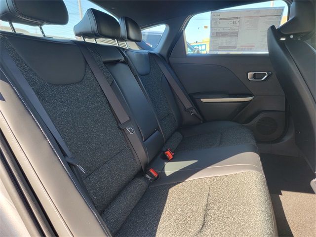 2025 Kia K4 GT-Line photo 14