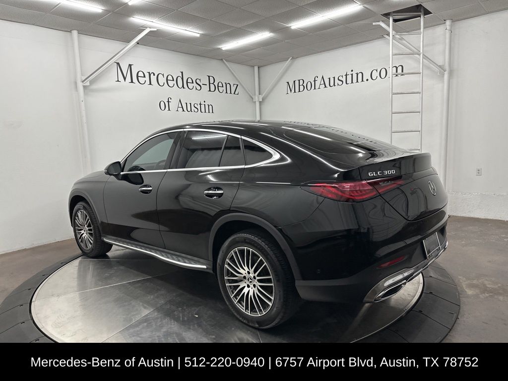 2024 Mercedes Benz GLC 300 Coupe photo 4