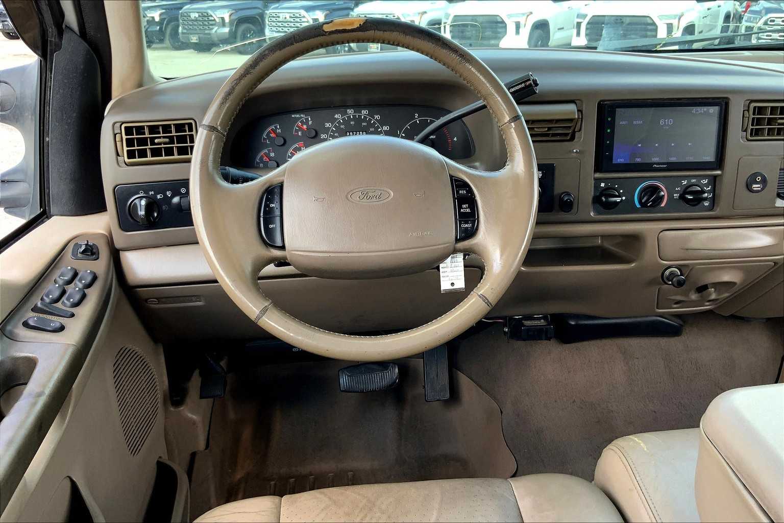2001 Ford F-350 photo 5