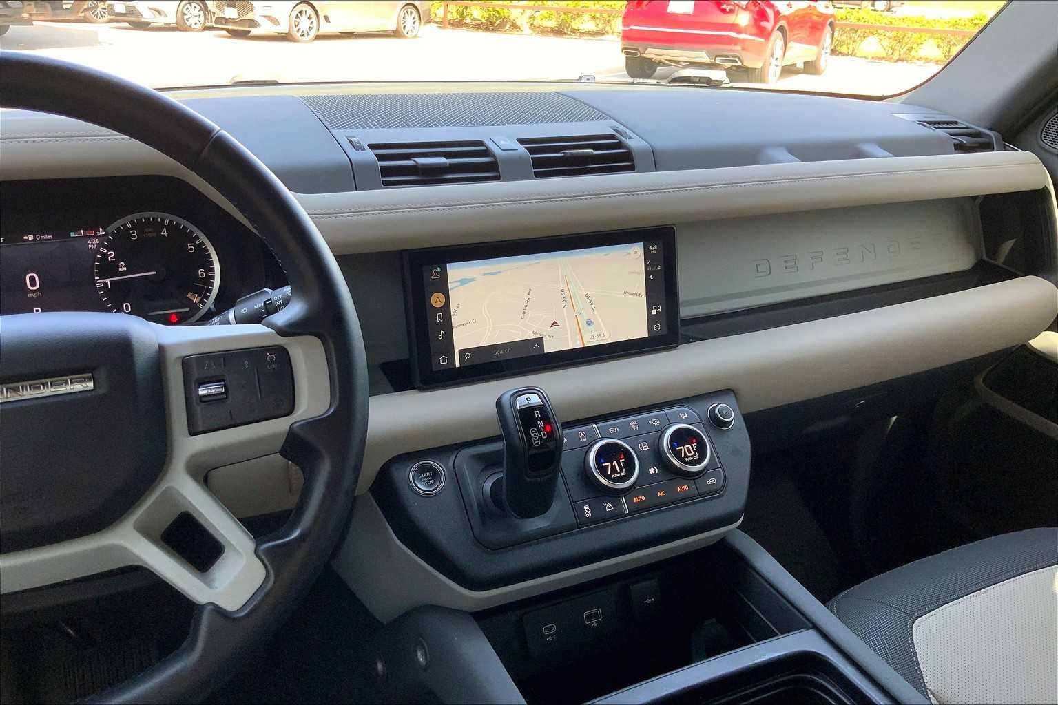 2023 Land Rover Defender X-Dynamic SE photo 11