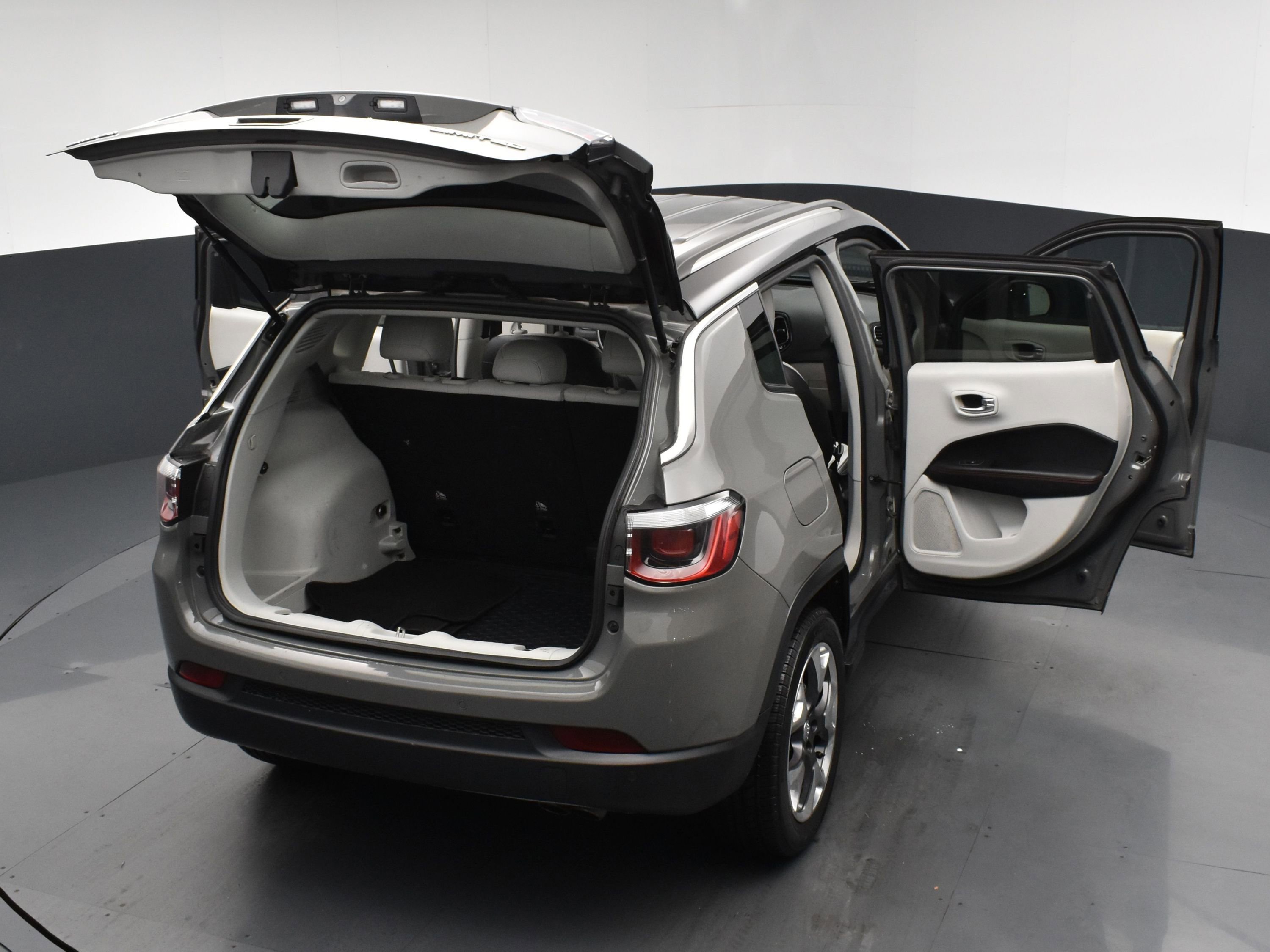 2019 Jeep Compass Limited photo 25