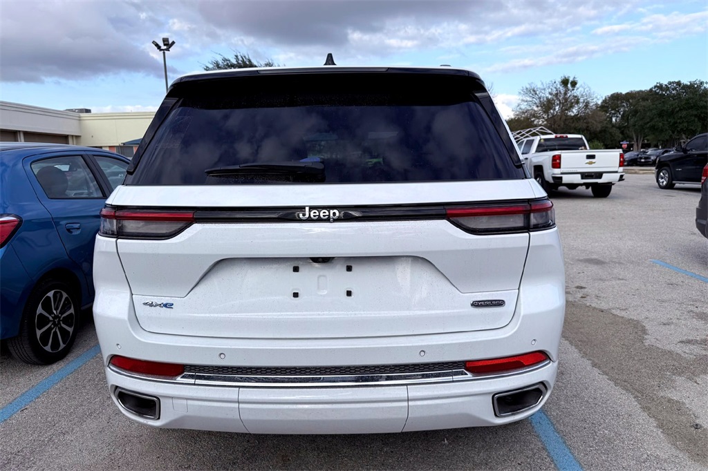 2023 Jeep Grand Cherokee Overland 4xe photo 4
