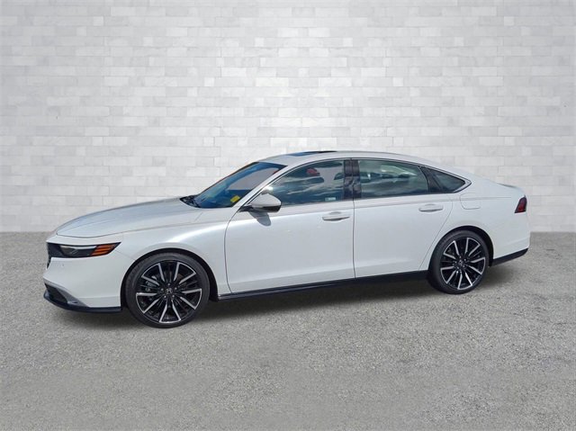 2023 Honda Accord Hybrid Touring photo 4