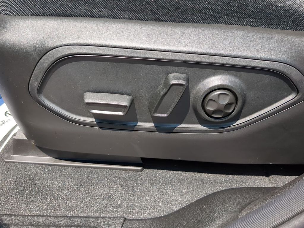 2025 Jeep Grand Cherokee Laredo X photo 11