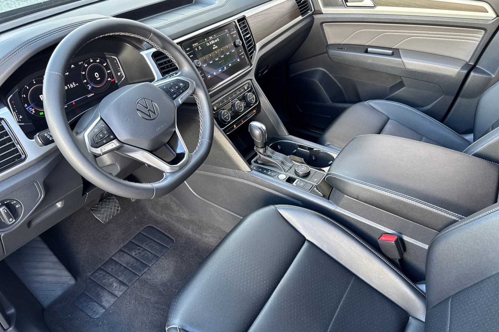 2022 Volkswagen Atlas V6 SE Technology photo 10