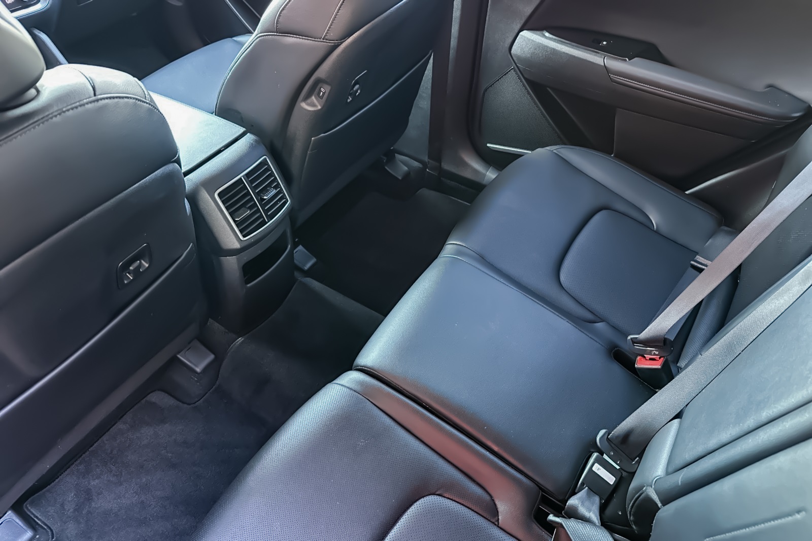 2024 Kia Sportage EX photo 6